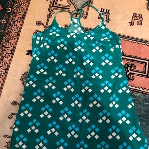 Sleeveless tunic top